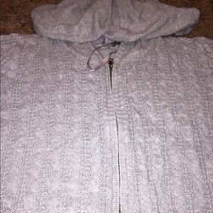 Aeropostale Short Sleeve Zip Up Sweater